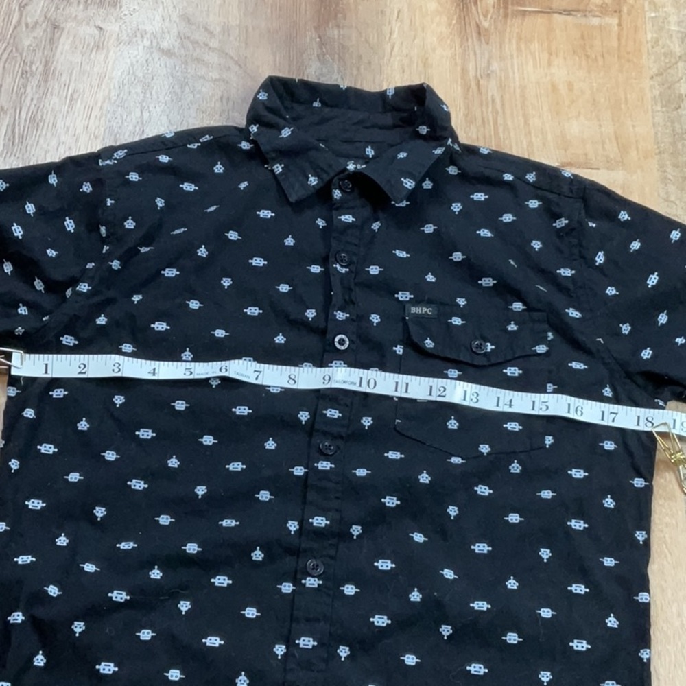 Beverly Hills Polo Club Alien Print Collared Long Sleeve Button Up Dress Shirt - Picture 5 of 9